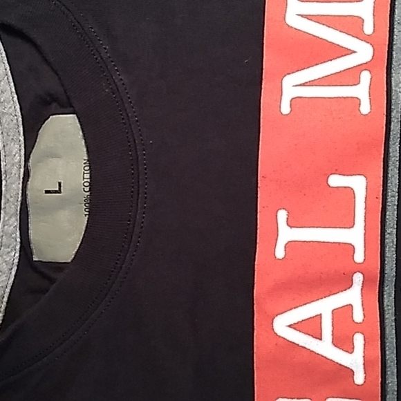 Real Men Don't Need Instructions large shirt - Picture 2 of 2